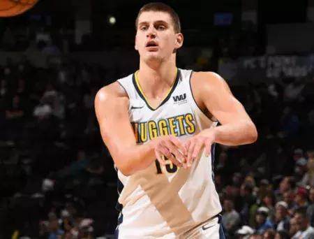 成为数以百 成为数以百